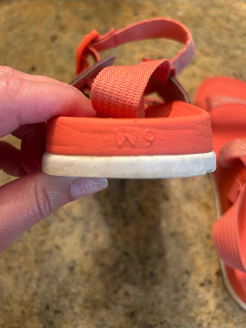 Chaco Womens Orange Strappy Waterproof/Hiking Sandal Size 9 - Picture 5 of 5